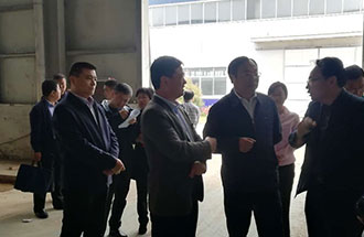 市委常委、常務(wù)副市長(zhǎng)吳祖明調(diào)研愛德時(shí)代新能源項(xiàng)目的建設(shè)工作-軟電池車間凈化工程（志遠(yuǎn)凈化）施工中（圖2）